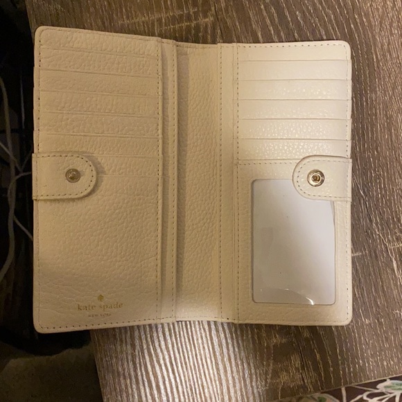 LIKE NEW! Kate Spade Stacy Bow Wallet - Picture 4 of 7